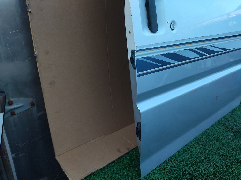 Thumbnail: Mazda Bongo 2000 GE-SK82M
