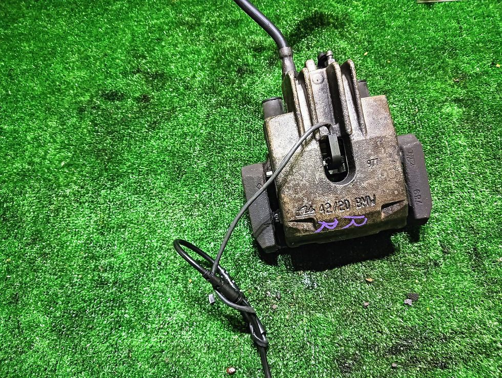 Miniature : BMW 630i 2007 ABA-EH30