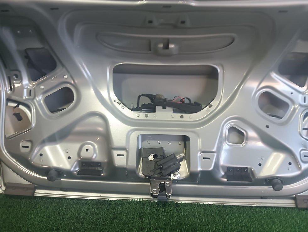 Miniature : Audi A6 2010 ABA-4FCCES