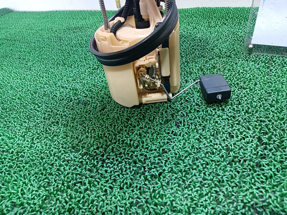 الصورة المصغرة: HONDA INSIGHT 2014 DAA-ZE2