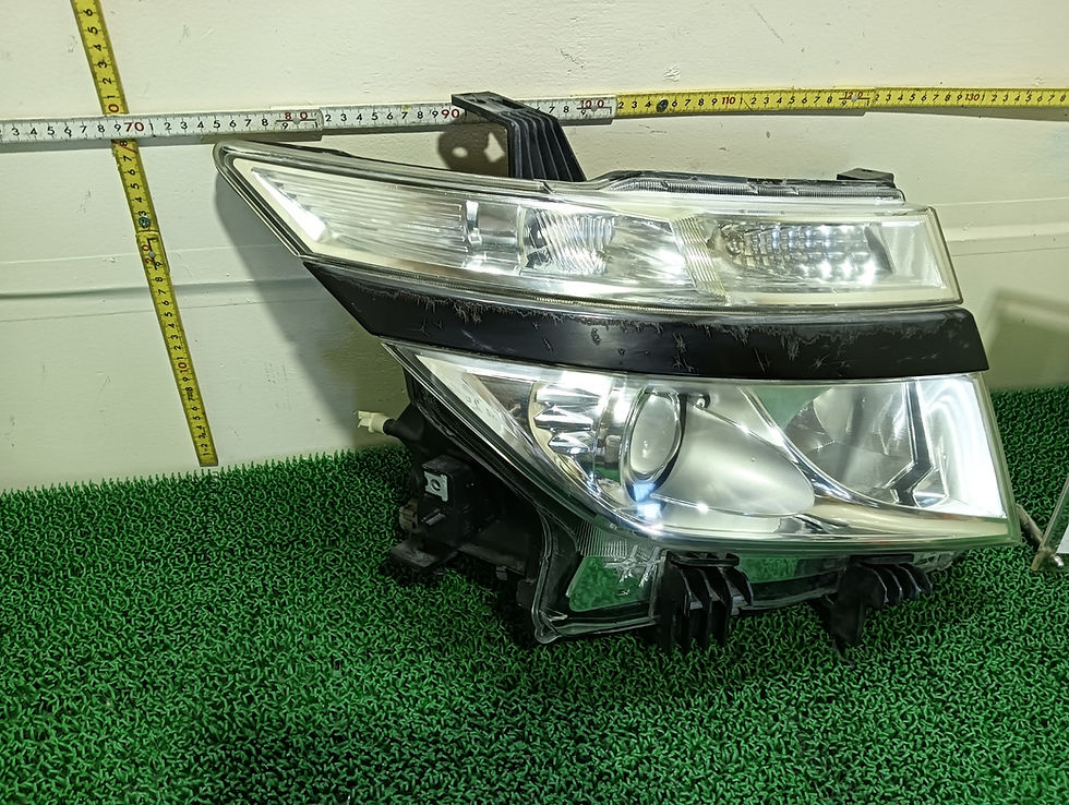 サムネイル： Nissan Elgrand 2011 DBA-PNE52