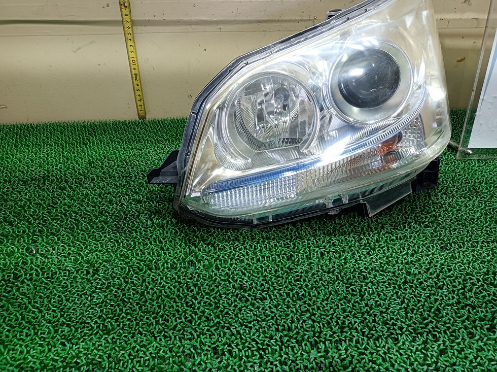 サムネイル： DAIHATSU Move LA100F