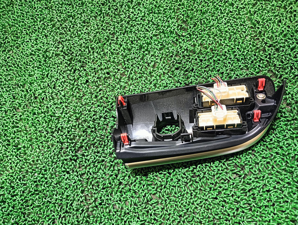 Miniature : TOYOTA PRIUS 2018 DAA-ZVW50