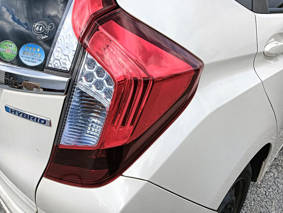 サムネイル： Honda Fit Hybrid 2014 DAA-GP5