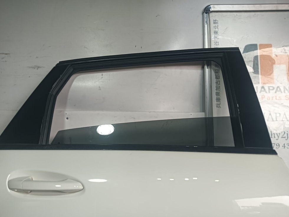 الصورة المصغرة: Mercedes Benz B180 2014 DBA-246242