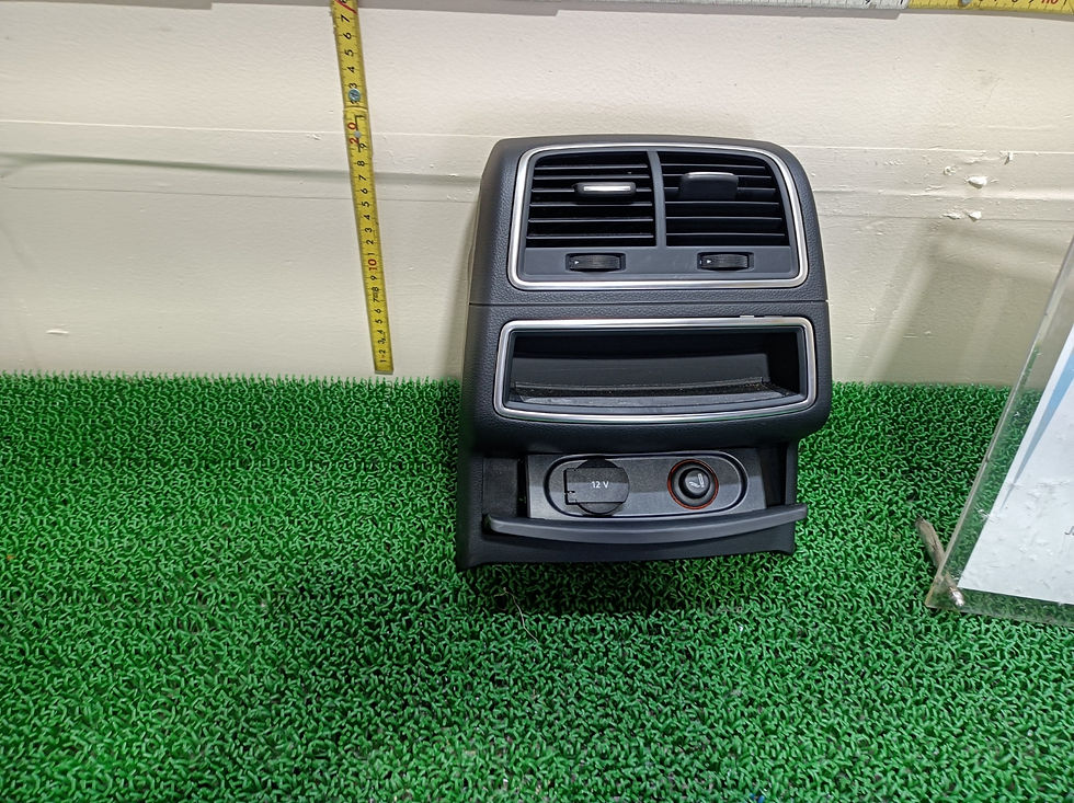 Miniatura: Audi A6 Avant 2014 DBA-4GCHVS