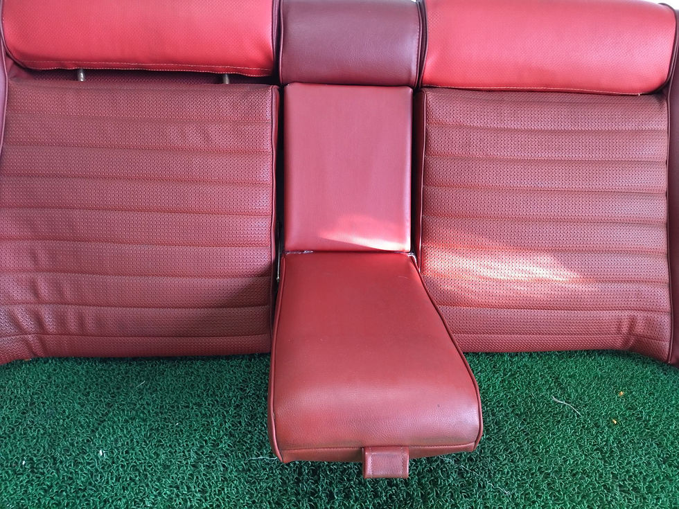 Miniature : Nissan GLORIA PA30