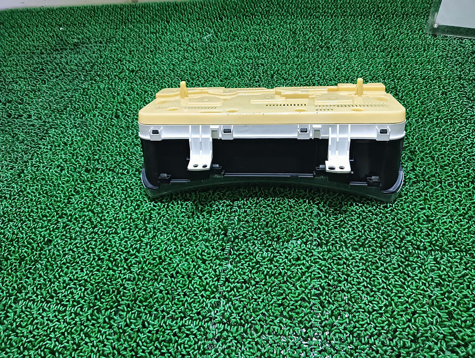 サムネイル： TOYOTA WISH 2005 CBA-NZE14G