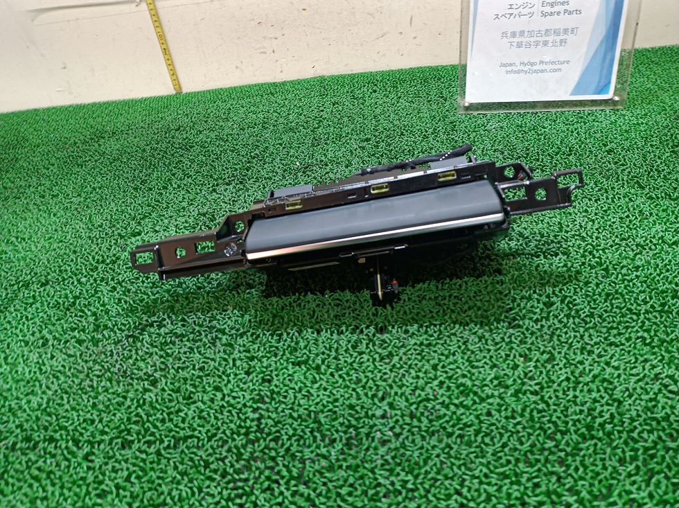 Miniatura: Audi A6 Avant 2014 DBA-4GCHVS