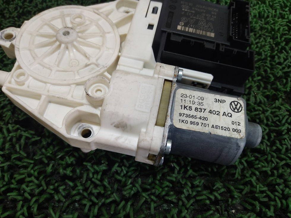 Miniature : Volkswagen Golf Variant 2009 ABA-1