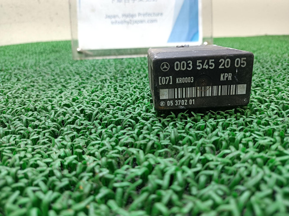 Miniatura: MERCEDES BENZ E-CLASS