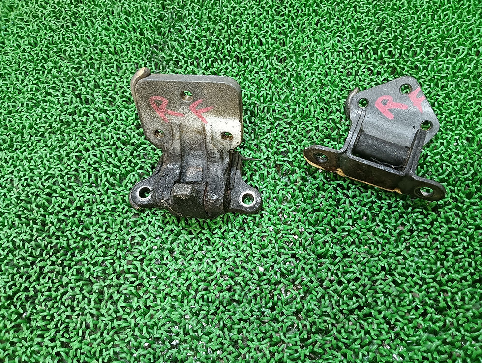 Thumbnail: Nissan Sunny Truck 1992 R-GB122