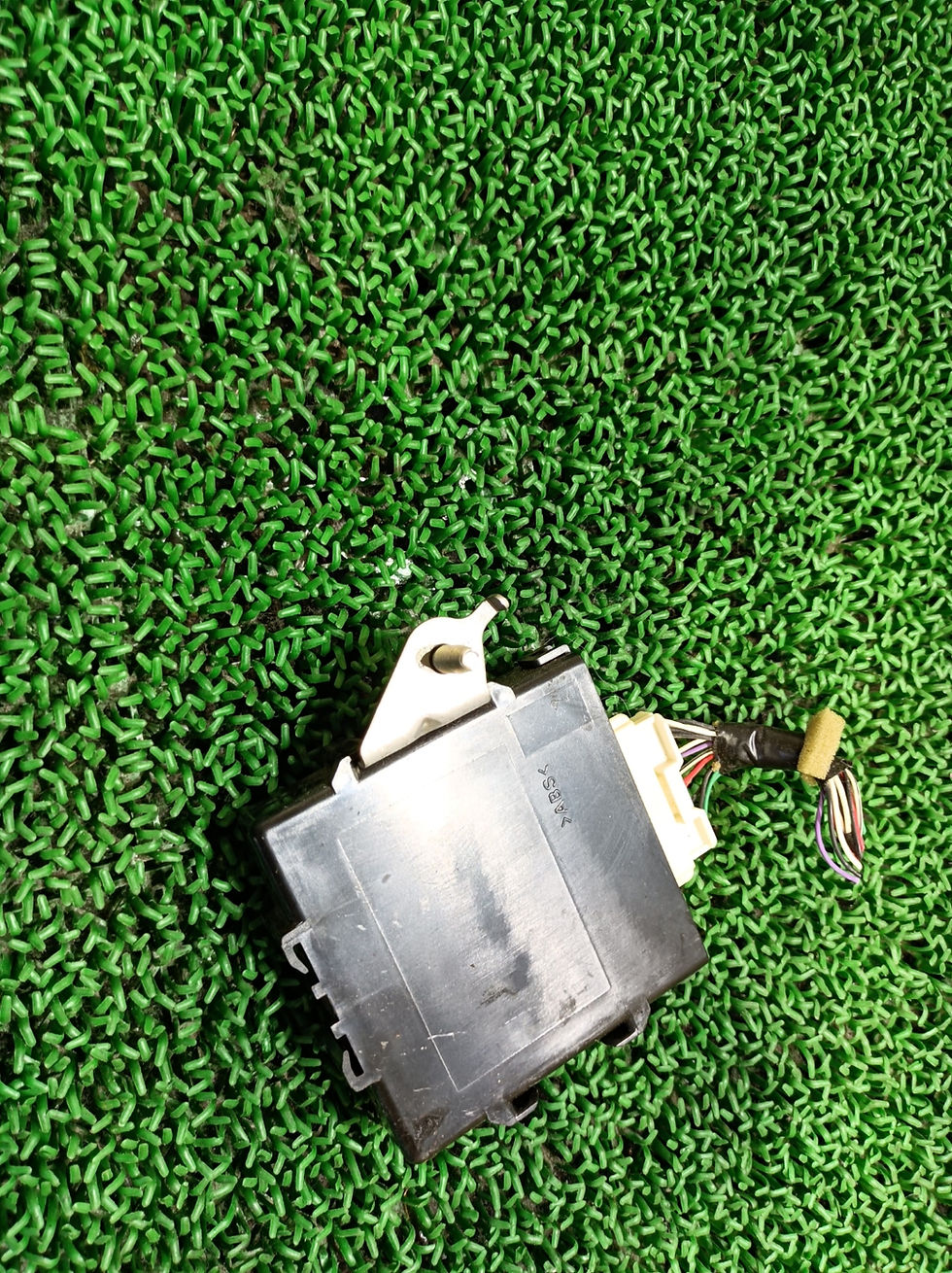 Lexus LS460 2008 DBA-USF40