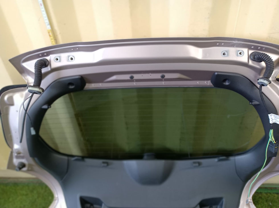 サムネイル： Peugeot 208 2012 ABA-A95F01