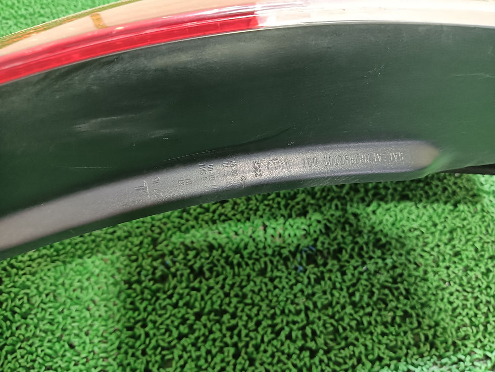 サムネイル： Volvo V50 2011 CBA-MB4204S