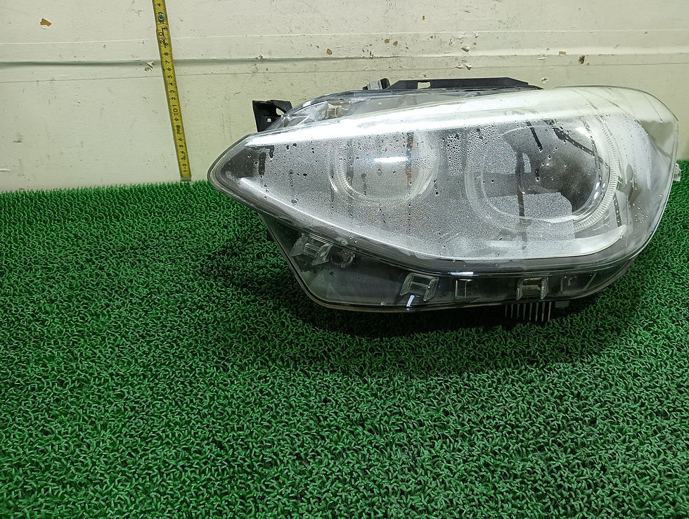 Miniature : BMW 116i 2011 DBA-1A16