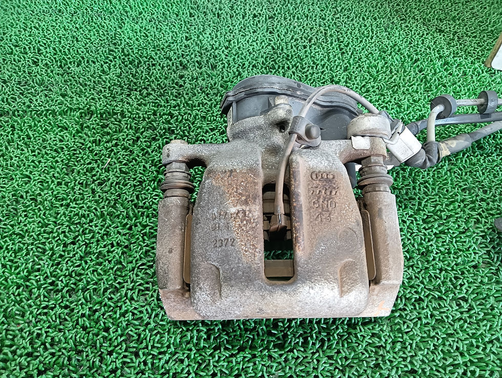 Audi A6 2013 DBA-4GCGWS