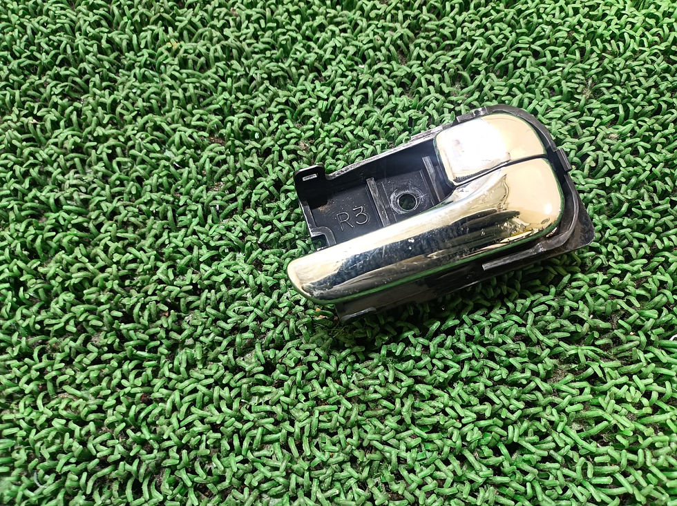 Miniature : Nissan Bluebird 1993 E-HU13