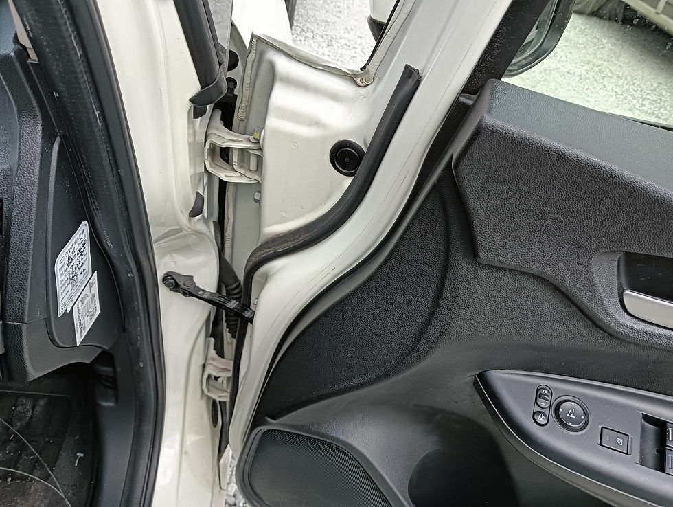 サムネイル： Honda Fit Hybrid 2014 DAA-GP5