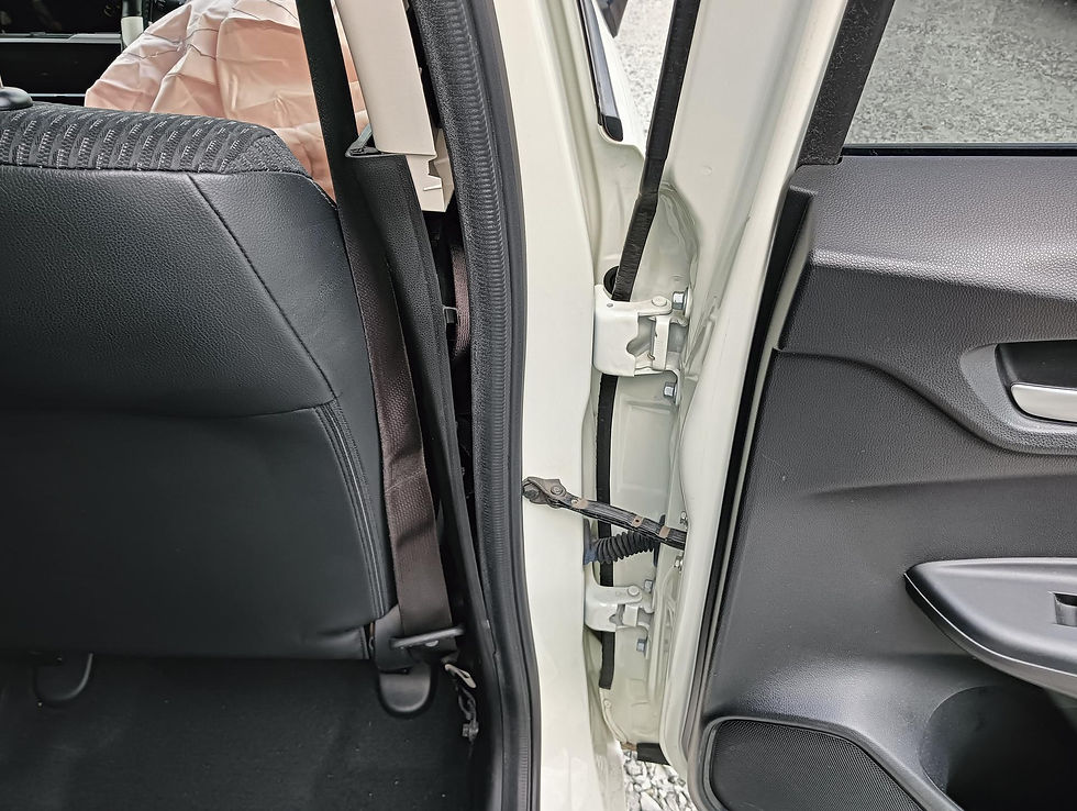 サムネイル： Honda Fit Hybrid 2014 DAA-GP5