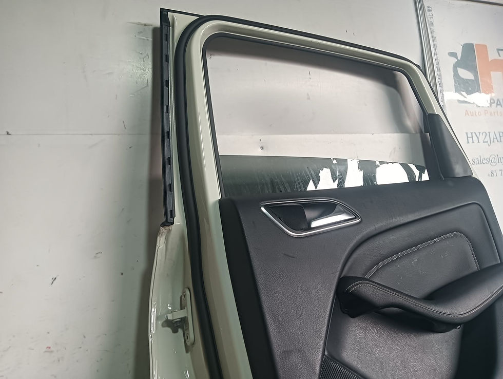 الصورة المصغرة: Mercedes Benz B180 2014 DBA-246242
