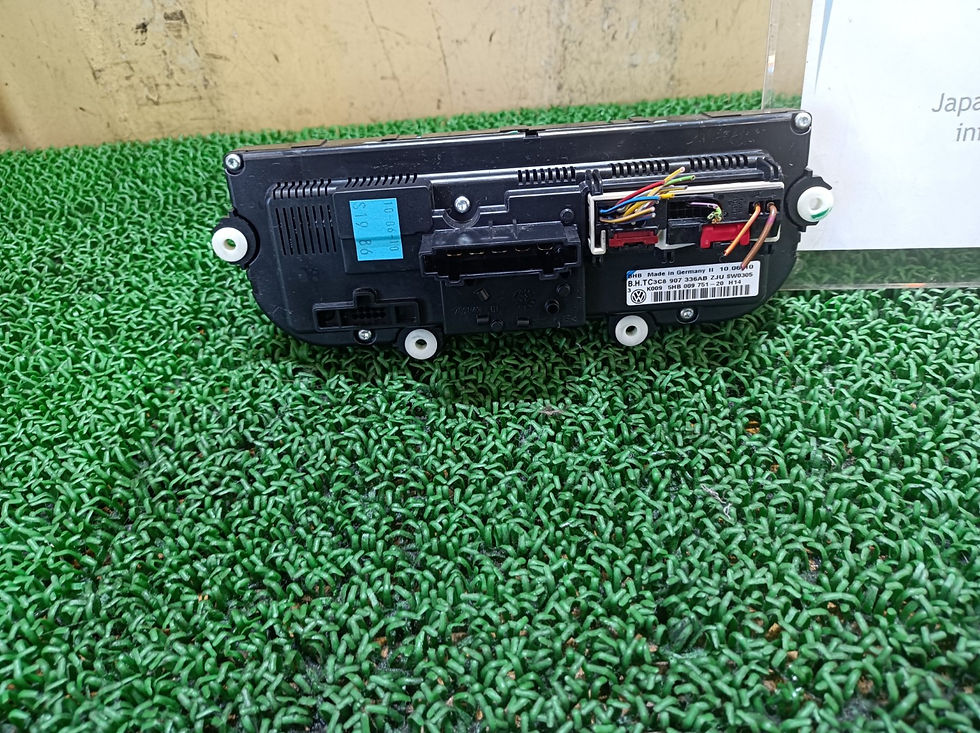 Miniature : Volkswagen Golf  2011 DBA-1KCBZ