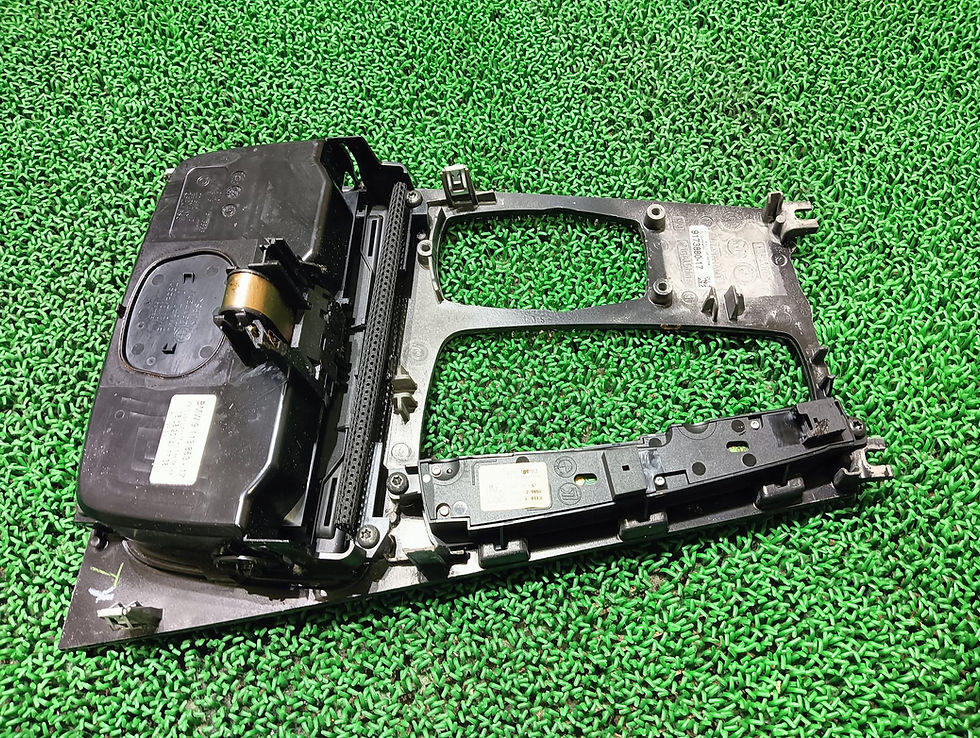 Miniature : BMW 750Li 2011 ABA-KB44