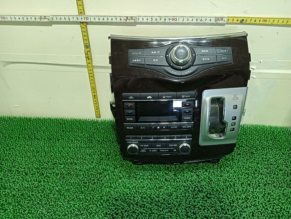 サムネイル： Nissan Elgrand 2011 DBA-PNE52