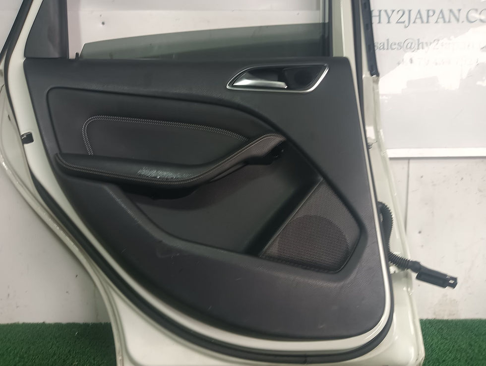 サムネイル： Mercedes Benz B180 2014 DBA-246242