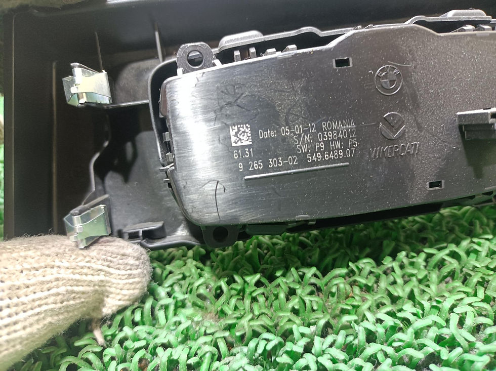 Miniatura: BMW 116i 2012 DBA-1A16