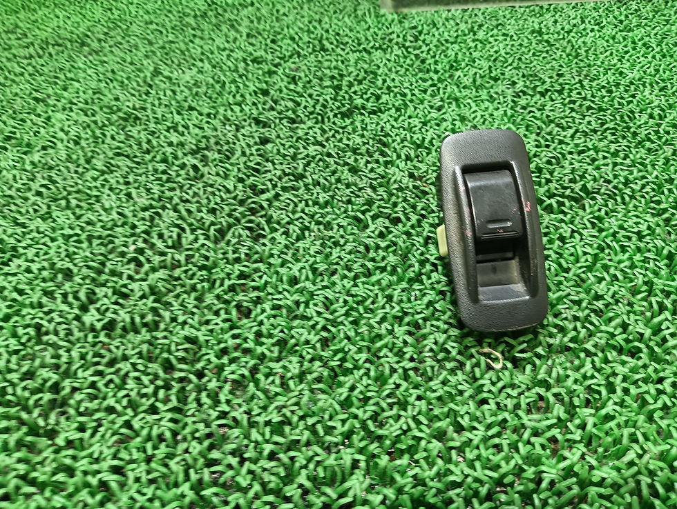 Миниатюра: Toyota bB 2001 TA-NCP30