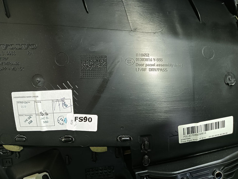 Миниатюра: VOLVO V40 2017 LDA-MD4204T
