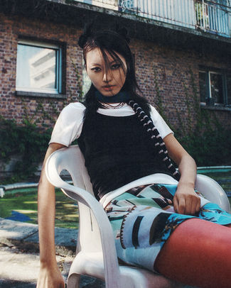 photography editorial fashion shoot portrait girl boy blanc and white color film analog still life grain magazine photo moody jeanne et romain