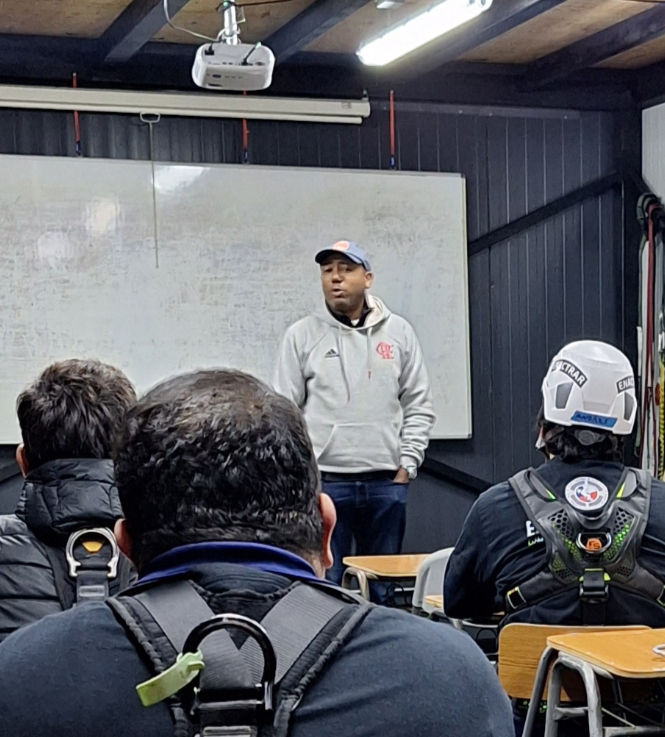 Carlos Pinheiro durante evaluación SPRAT en ENACTRAR Chile - Foto: IRWT