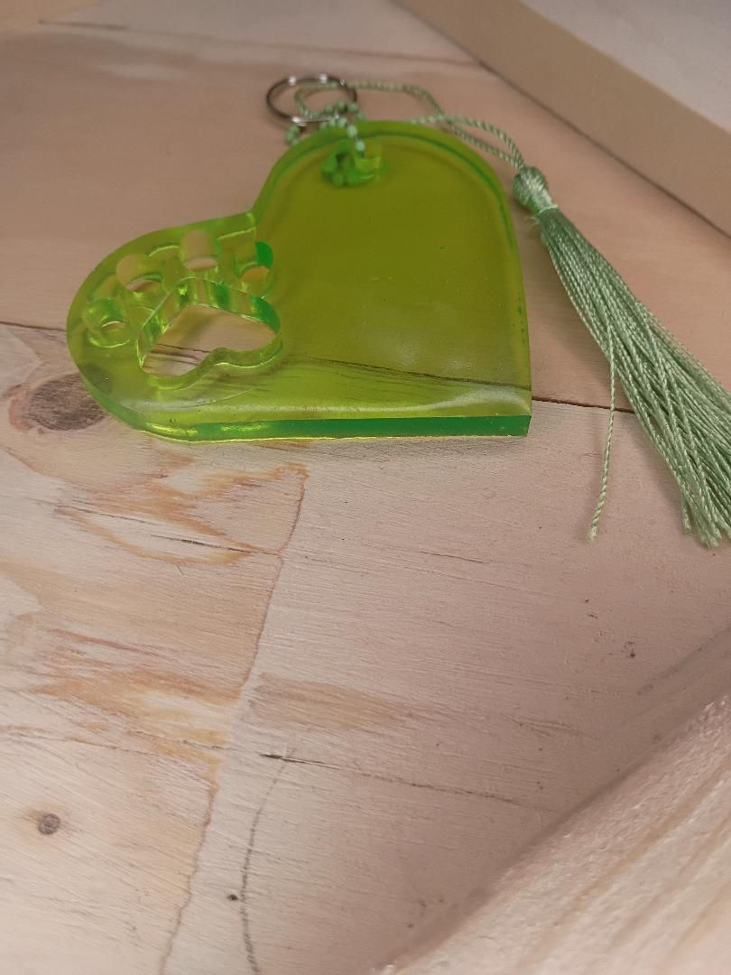 Thumbnail: Green Dog Paw
