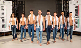 Studenti della Nujé Academy di Udine curano trucco e hairstyling dei concorrenti dietro le quinte di Mister Italia, portando creatività e professionalità sul palco