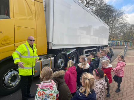 dhl-truck-36.jpeg