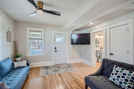 1873 Englewood Ave - Web Quality - 004 - 11 Family Room.jpg