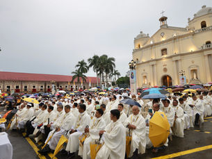 Brown presides over Mass celebrating inter-Diocesan Diamond Jubilee and UBC closing