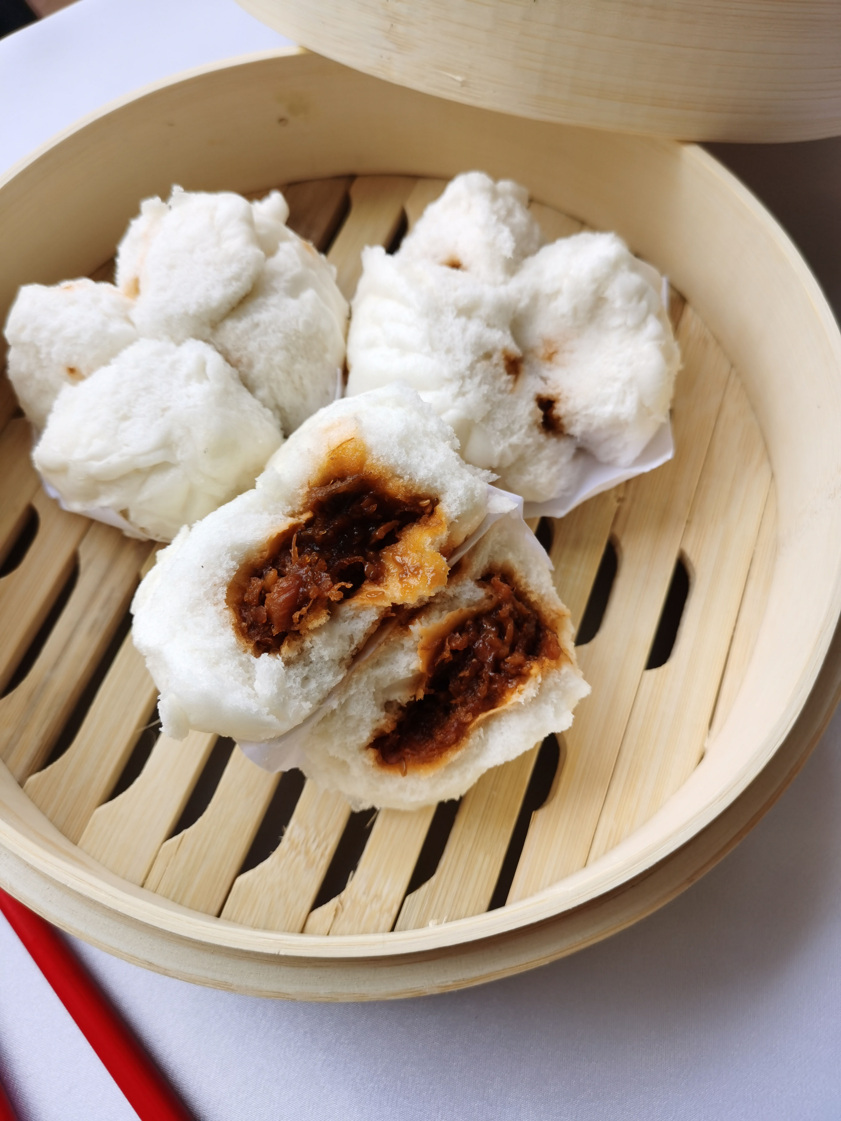 Hong Kong Steamed Barbeque Chicken Bun