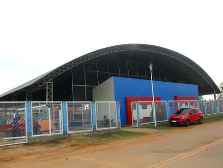 Prefeitura conclui reforma e ampliação da Quadra Poliesportiva Aurino Brito
