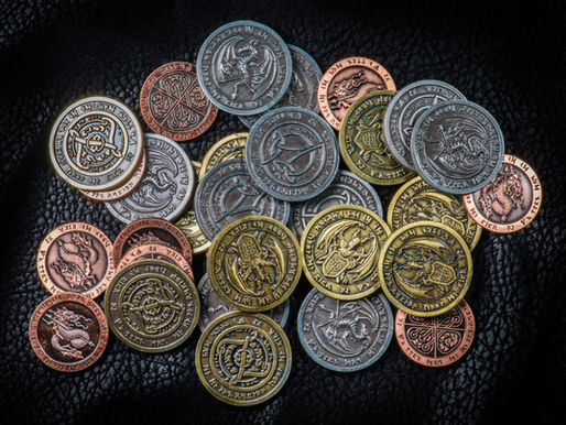 ¿Puedo vender monedas antiguas en mi negocio si las tenía antes de darme de alta?