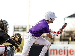 Oblique Injuries in Baseball and Softball: Causes, Symptoms, Treatment & Return to Play
