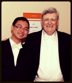 Conductor Tim Rhenish