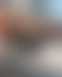 宣傳靜觀，為何不穿著樸素保持平靜的形象？