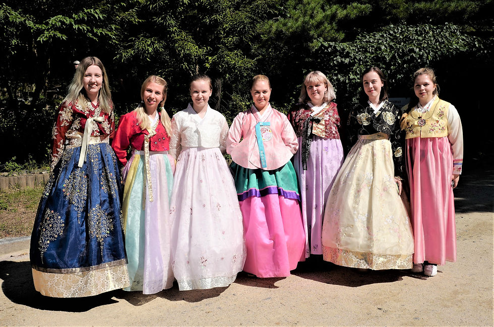 hanbok seoul.jpg