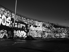 Vzpomínka | Expresivní aktivita s černobílými fotografiemi Jana Povýšila v roli pocitových projektivních karet