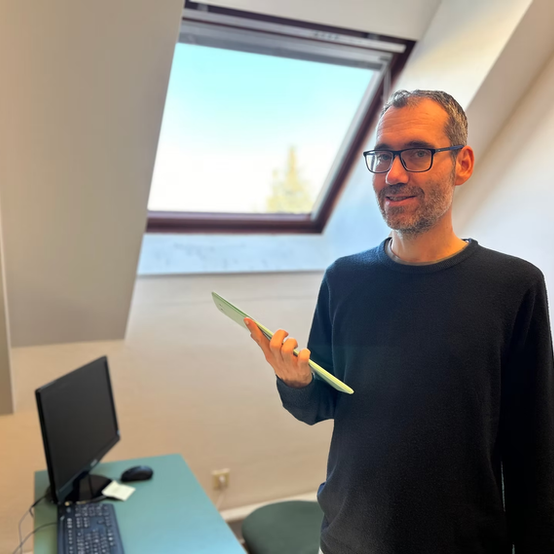 Petr Anténe | Studentům přibližuje anglicky psanou literaturu v širších historických a kulturních souvislostech a motivuje je k četbě v originále
