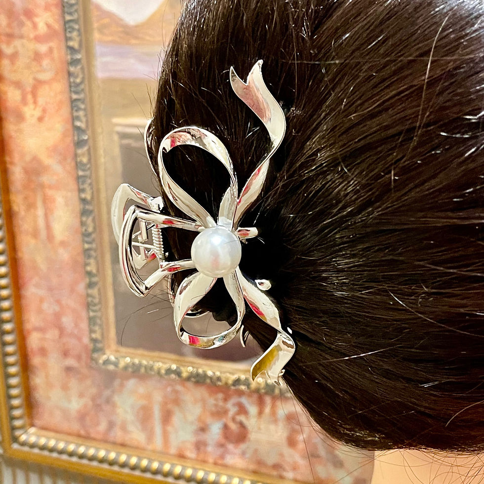 Thumbnail: Pearl Zircon Ballet Ribbon Hair Claw Clip