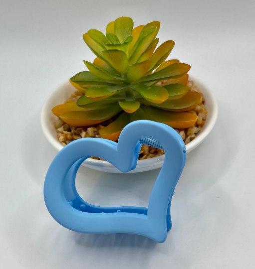 Thumbnail: Baby Blue Heart Hair Claw Clip